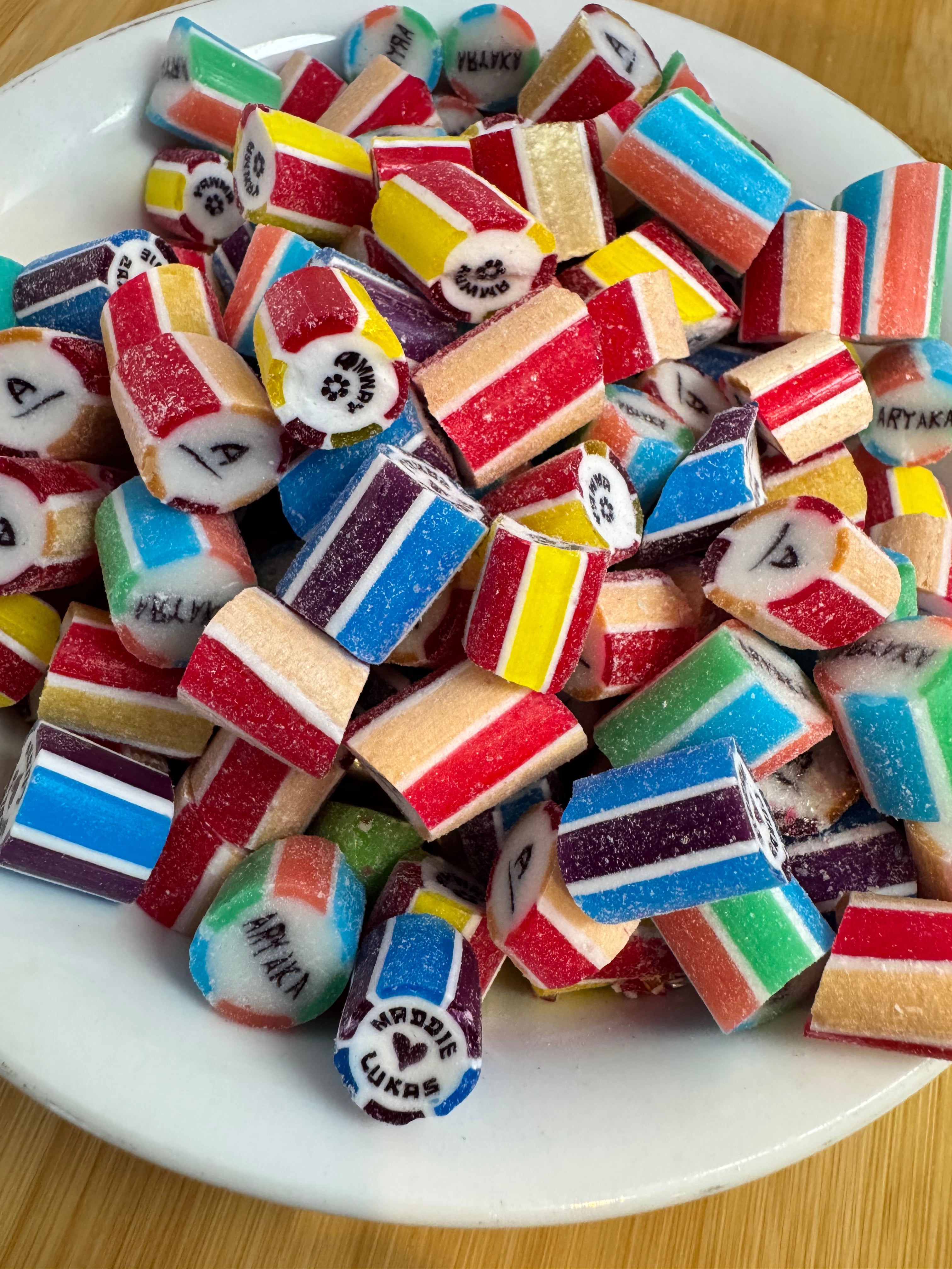 Lucky Dip Extra Luxe Candy – Mystery Mix, Major Bargain